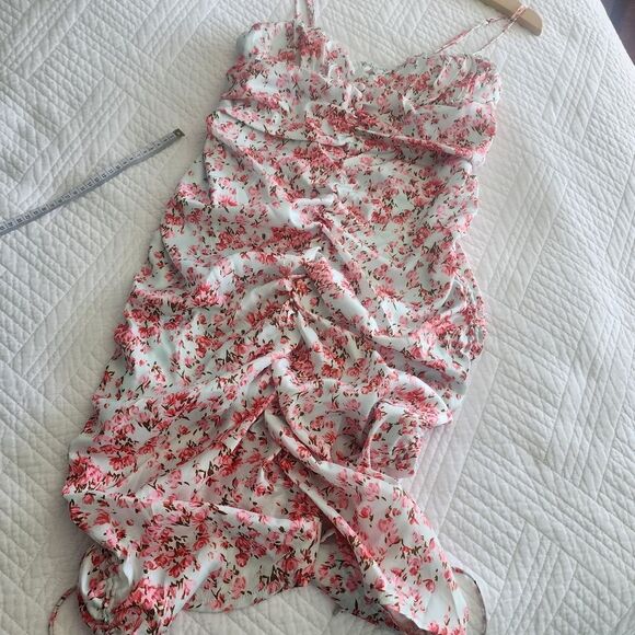 O vianca  rushed sides ties ends floral dress - Picture 15 of 16